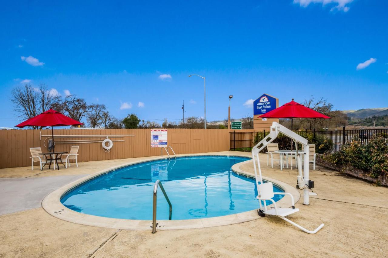 Americas Best Value Inn - Ukiah Dış mekan fotoğraf