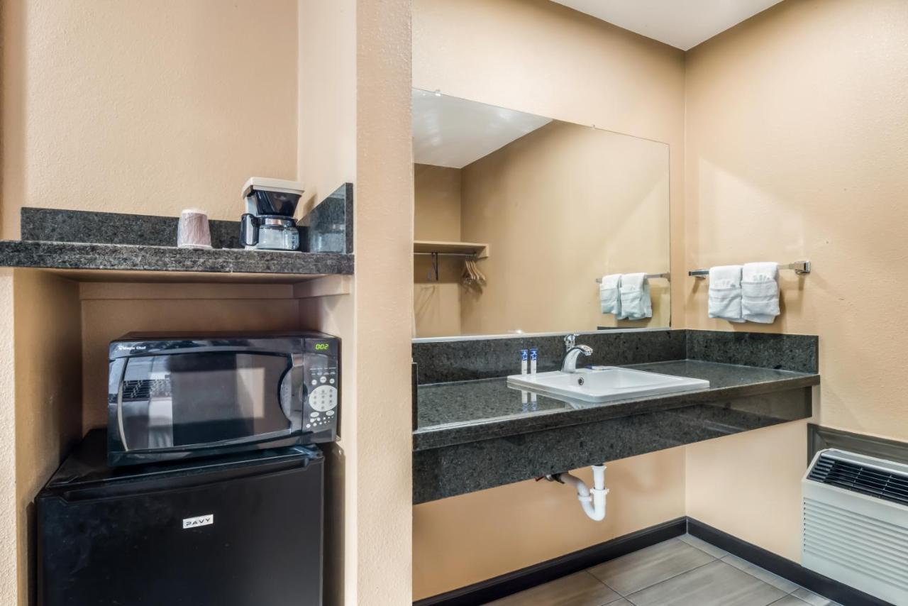 Americas Best Value Inn - Ukiah Dış mekan fotoğraf
