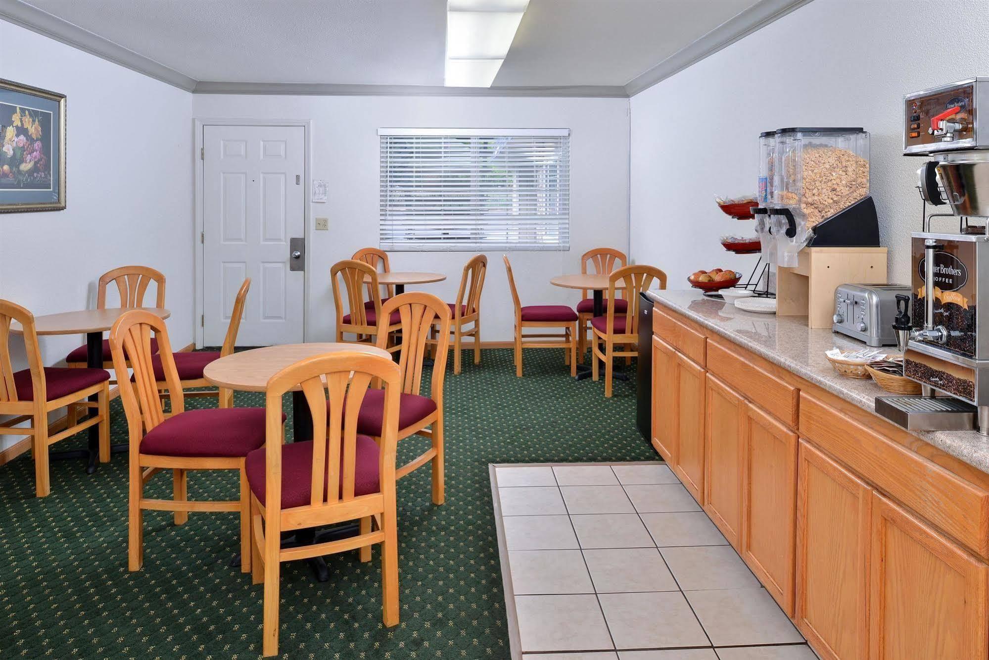 Americas Best Value Inn - Ukiah Dış mekan fotoğraf
